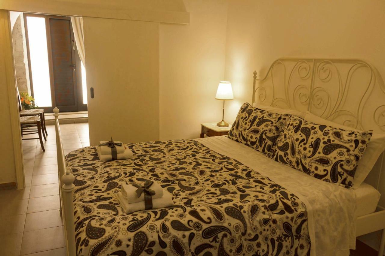 Il Sottano Del Conte Hotell Conversano Eksteriør bilde